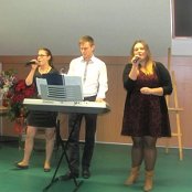 21.12.2015 Koncert tercetu wokalno-instrumentalnego z liceum we Włoszakowicach