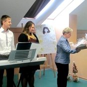 21.12.2015 Koncert tercetu wokalno-instrumentalnego z liceum we Włoszakowicach