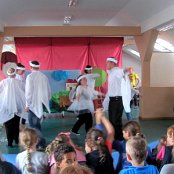 "Brzydkie Kaczątko" etiuda teatralna na podstawie baśni H.CH. Andersena  dla przyjaci&oacute;ł