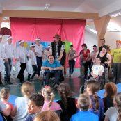 "Brzydkie Kaczątko" etiuda teatralna na podstawie baśni H.CH. Andersena  dla przyjaci&oacute;ł