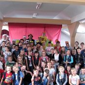 "Brzydkie Kaczątko" etiuda teatralna na podstawie baśni H.CH. Andersena  dla przyjaci&oacute;ł