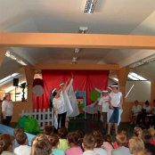 "Brzydkie Kaczątko" etiuda teatralna na podstawie baśni H.CH. Andersena  dla przyjaci&oacute;ł