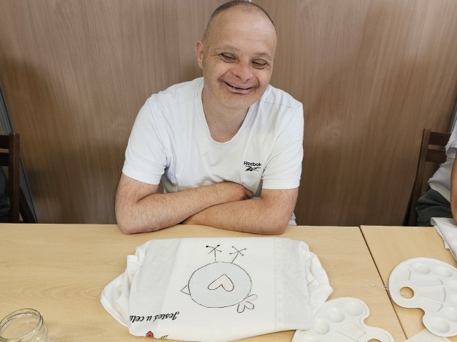 warsztaty malowania na bluzkach_8