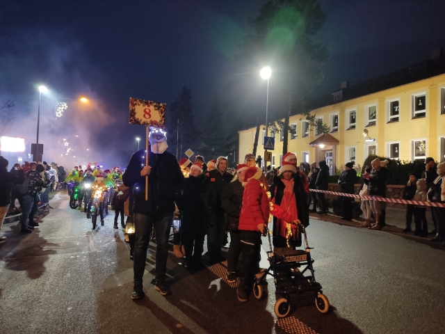 III Jarmark Świateczny i Korowód Światła_27