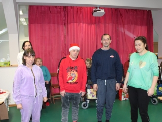 Mikołajki w naszym Domu_100