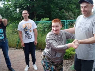 Piknik na ogrodzie_10