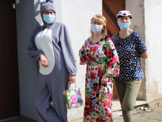 Zajączek z wizytą u uczestników_16