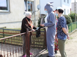 Zajączek z wizytą u uczestników_24