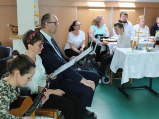 Uroczyste śniadanie wielkanocne_35