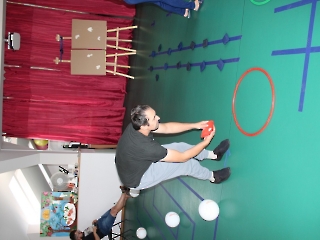 2023_07_20 Zabawy ruchowe z taśmą _10