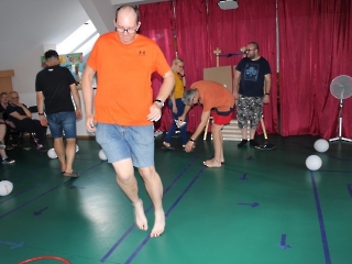 2023_07_20 Zabawy ruchowe z taśmą _25