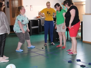 2023_07_20 Zabawy ruchowe z taśmą _7