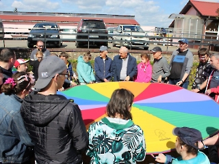 Zabawy z chustą animacyjną_6