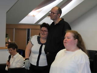 Śniadanie Wielkanocne, występ artystyczny, życzenia, modlitwa, poczęstunek_22