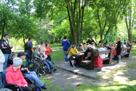 01.06.2022 Rajd pieszy po okolicy w poszukiwaniu lata